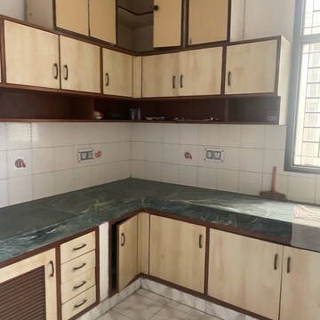 Kitchen in 1 BHK Builder Floor at Vaishali Sector 4 – for Rent