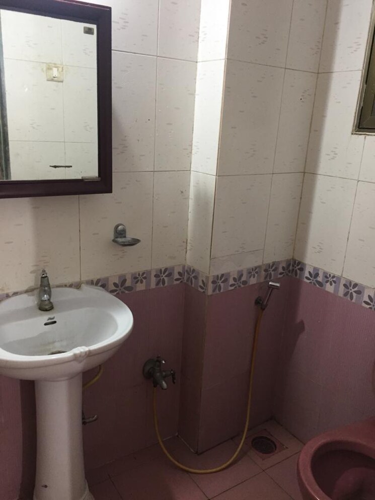 Bathroom, castle-rock-apartment 2 Bedroom 650 Sq.Ft. Apartment In Bhakti Park Mumbai 9065685