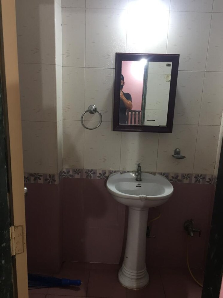 Bathroom, castle-rock-apartment 2 Bedroom 650 Sq.Ft. Apartment In Bhakti Park Mumbai 9065685