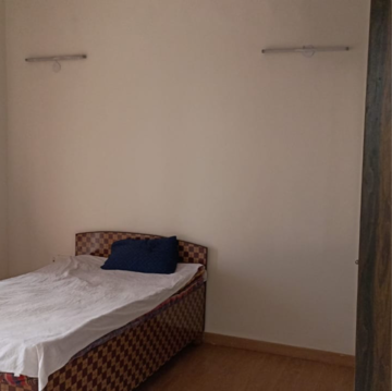 Bathroom in 3.5 BHK Apartment at Emaar Palm Gardens, Sector 83 – for Sale