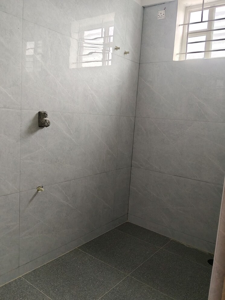Bathroom, hosakerehalli 3 Bedroom 1440 Sq.Ft. Apartment In Hosakerehalli Bangalore 9065677