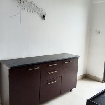 Furnished Amenities in 1 BHK Apartment at Conwood Paragon, Sonawala Industry Estate – for Rent