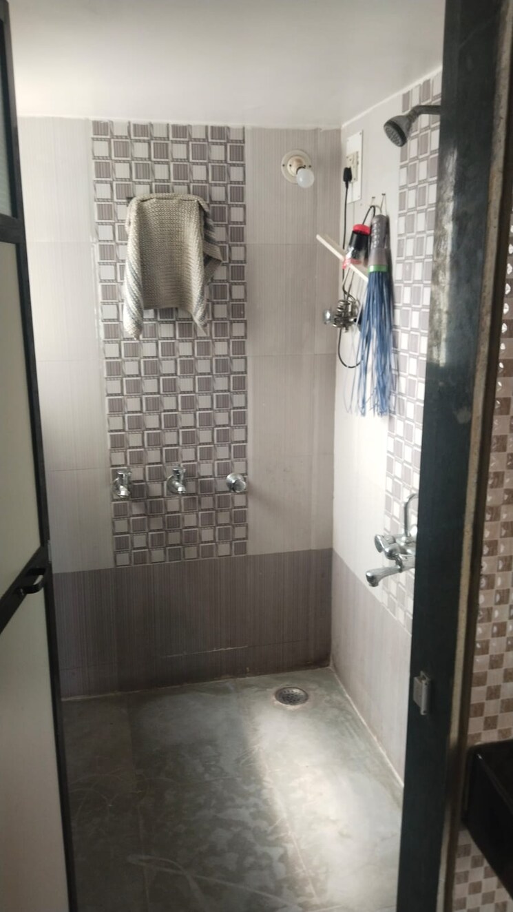 Bathroom, rutu-riverside-estate 4 Bedroom 1550 Sq.Ft. Apartment In Kalyan East Thane 9065723