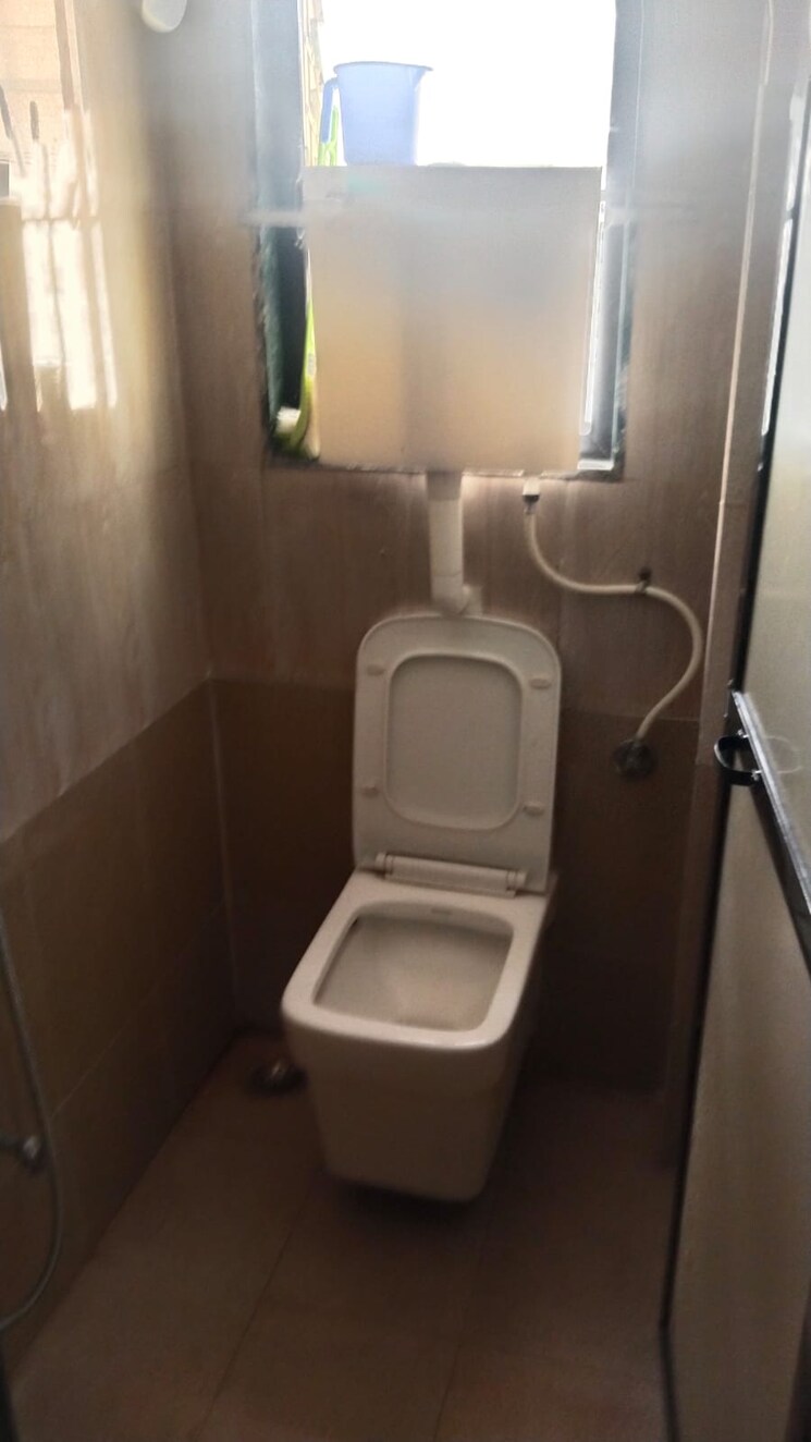 Bathroom, rutu-riverside-estate 4 Bedroom 1550 Sq.Ft. Apartment In Kalyan East Thane 9065723