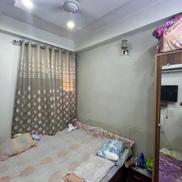 Bedroom in 3 BHK Builder Floor at Vaishali Sector 4 – for Rent