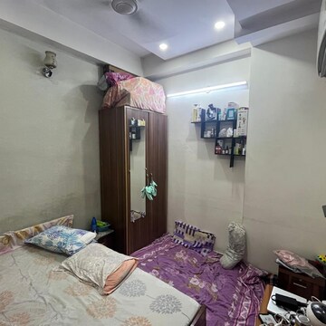Bedroom in 3 BHK Builder Floor at Vaishali Sector 4 – for Rent