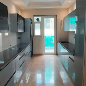 Kitchen in 4 BHK Builder Floor at Vipul World Floors, Sector 48 – for Sale