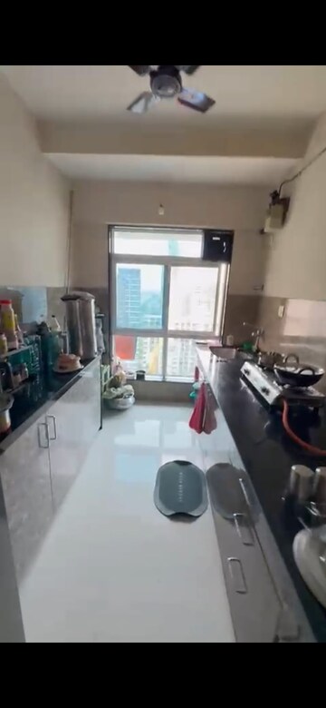 Team Area in 2 BHK Apartment at Royal Oasis, Malad West – for Sale