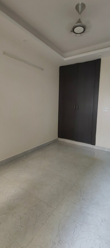Room in 2 BHK Builder Floor at Chattarpur – for Rent