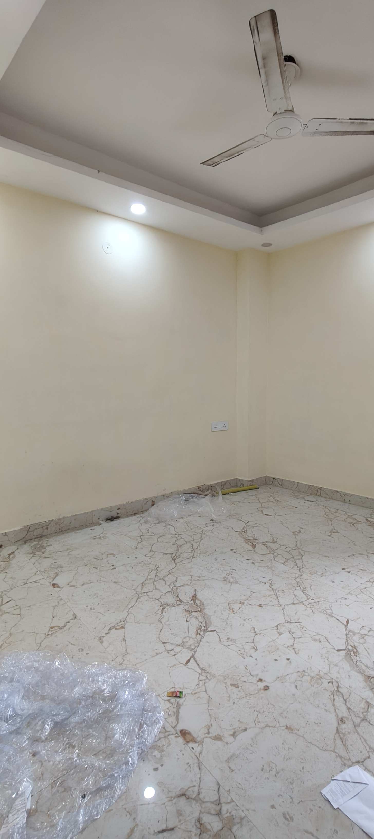 2 BHK Builder Floor For Rent in Chattarpur