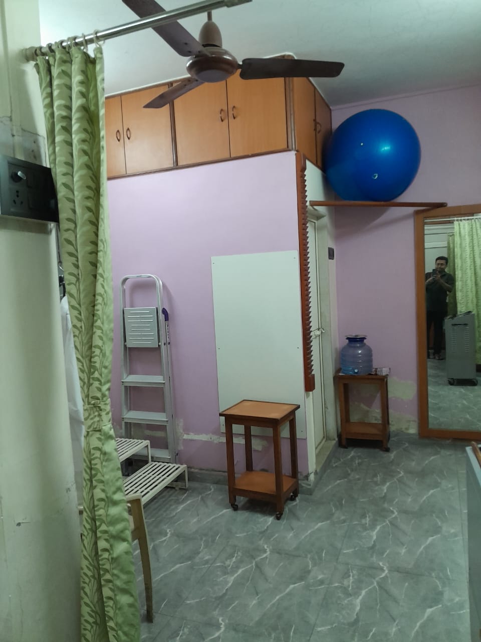 Retail Shop For Rent in Amita Chs,carter Road No-