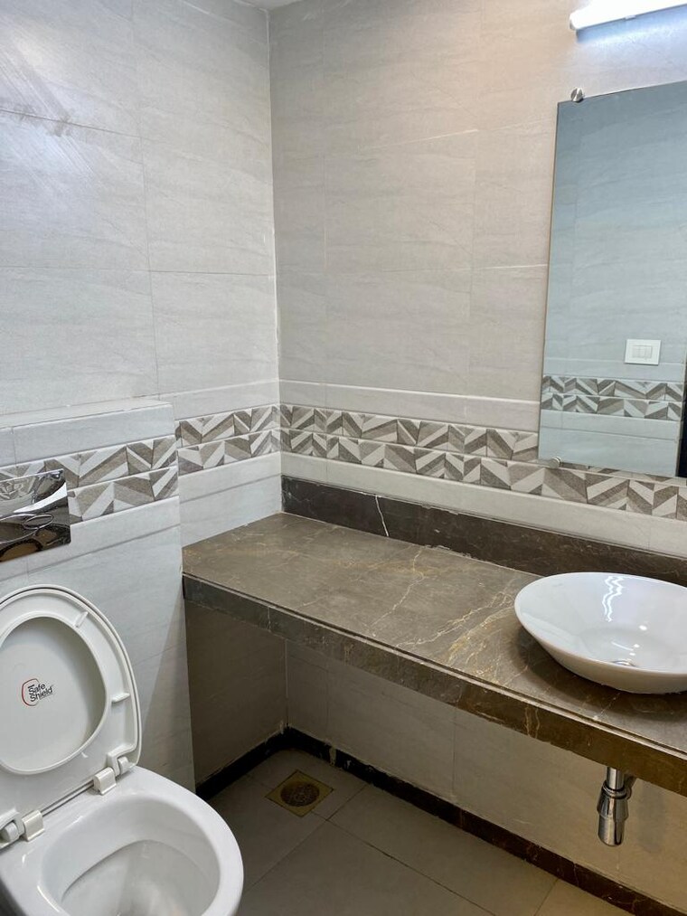 Bathroom, dosti-ambrosia 3 Bedroom 1735 Sq.Ft. Apartment In Wadala East Mumbai 9065789