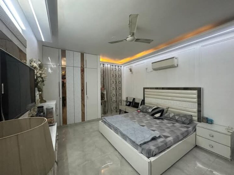 Master Bedroom, saket 3 Bedroom 1500 Sq.Ft. Apartment In Saket Delhi 9065794