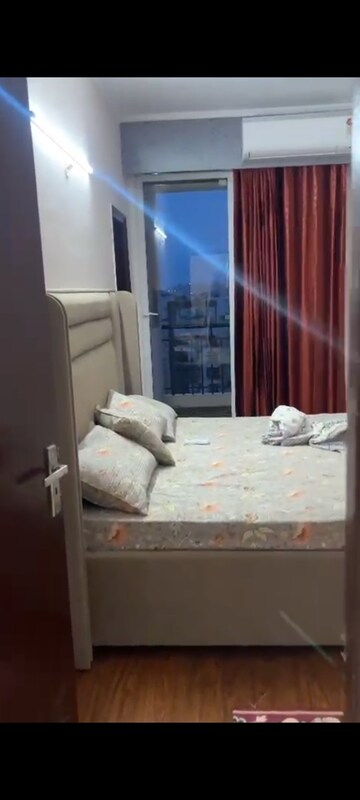 Bedroom in 3 BHK Apartment at Amrapali Golf Homes, Sector 4 Greater Noida – for Rent