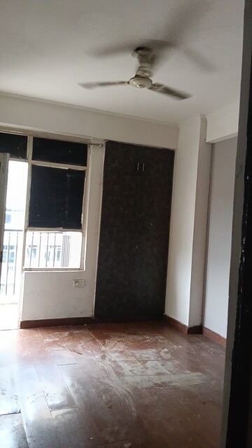Building Lobby in 3 BHK Apartment at Sam Palm Olympia, Sector 16c Greater Noida – for Sale