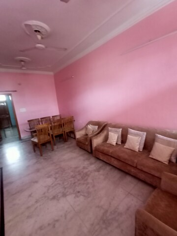 Living Room in 2 BHK Independent House at Sector 21 – for Rent