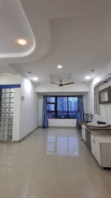 2 BHK Apartment For Rent in RNA NG Suncity Phase II, Kandivali East