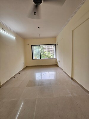 Room in 1 BHK Apartment at Ariana Residency, Borivali East – for Sale
