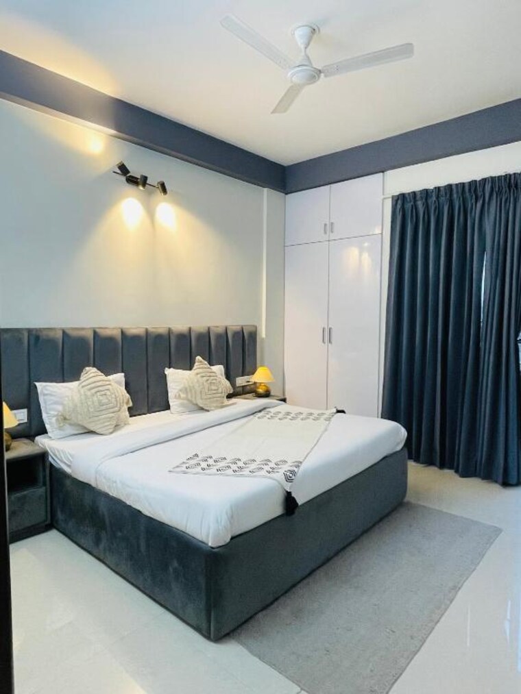 Bedroom, ansal-sushant-floors 4 Bedroom 500 Sq.Yd. Builder Floor In Sushant Lok ii Gurgaon 9066011