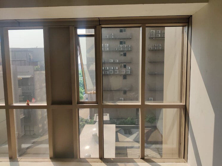 Room, bodakdev Commercial Office Space in IT/SEZ 846 Sq.Ft. In Bodakdev Ahmedabad 9066106