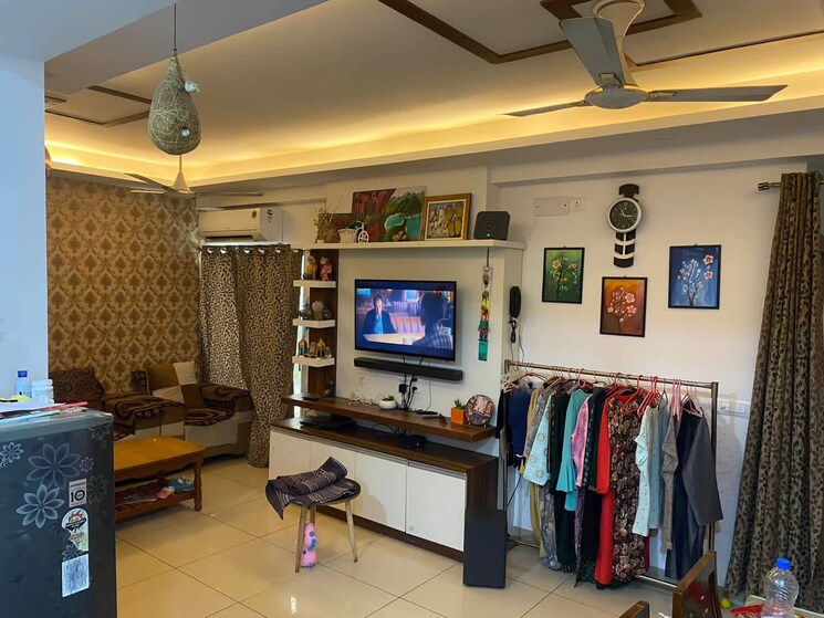 Living Room, gaur-city-2-14th-avenue 2 Bedroom 1040 Sq.Ft. Apartment In Sector 16c Greater Noida Greater Noida 9066058