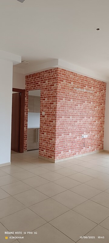 Room in 3 BHK Apartment at Bhartiya Nikoo Homes, Thanisandra Main Road – for Rent