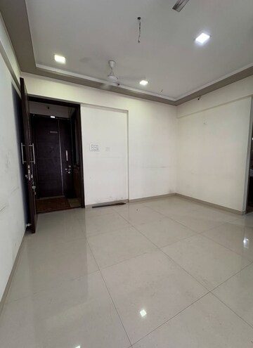 2 BHK Apartment For Rent in Puri Emerald Bay, Sector 104