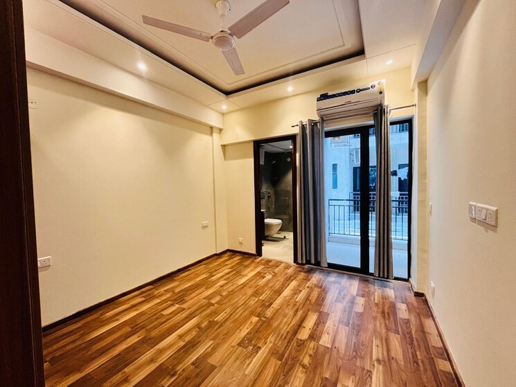 Room, suncity-vatsal-valley 2 Bedroom 560 Sq.Ft. Apartment In Gwal Pahari Gurgaon 9066109