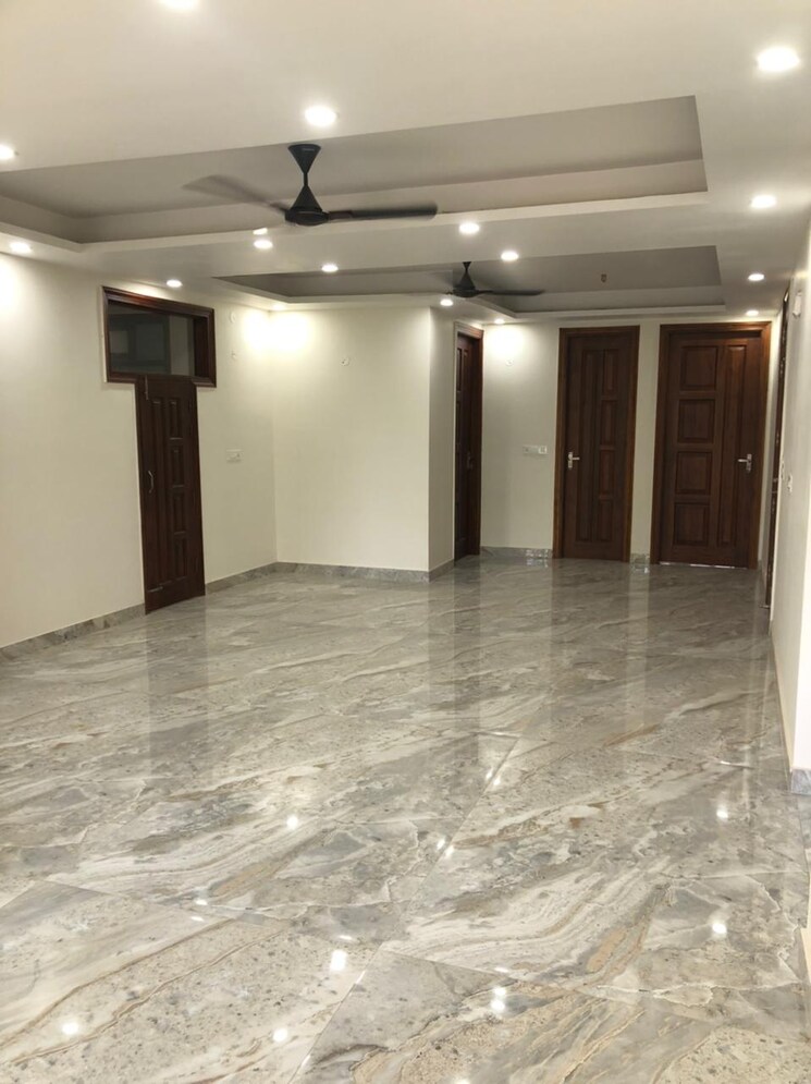 Room, dlf-city-gurgaon 3 Bedroom 263 Sq.Yd. Builder Floor In Sector 27 Gurgaon 9066143