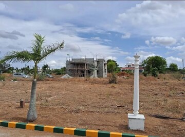  Plot For Sale in Kamandoddi