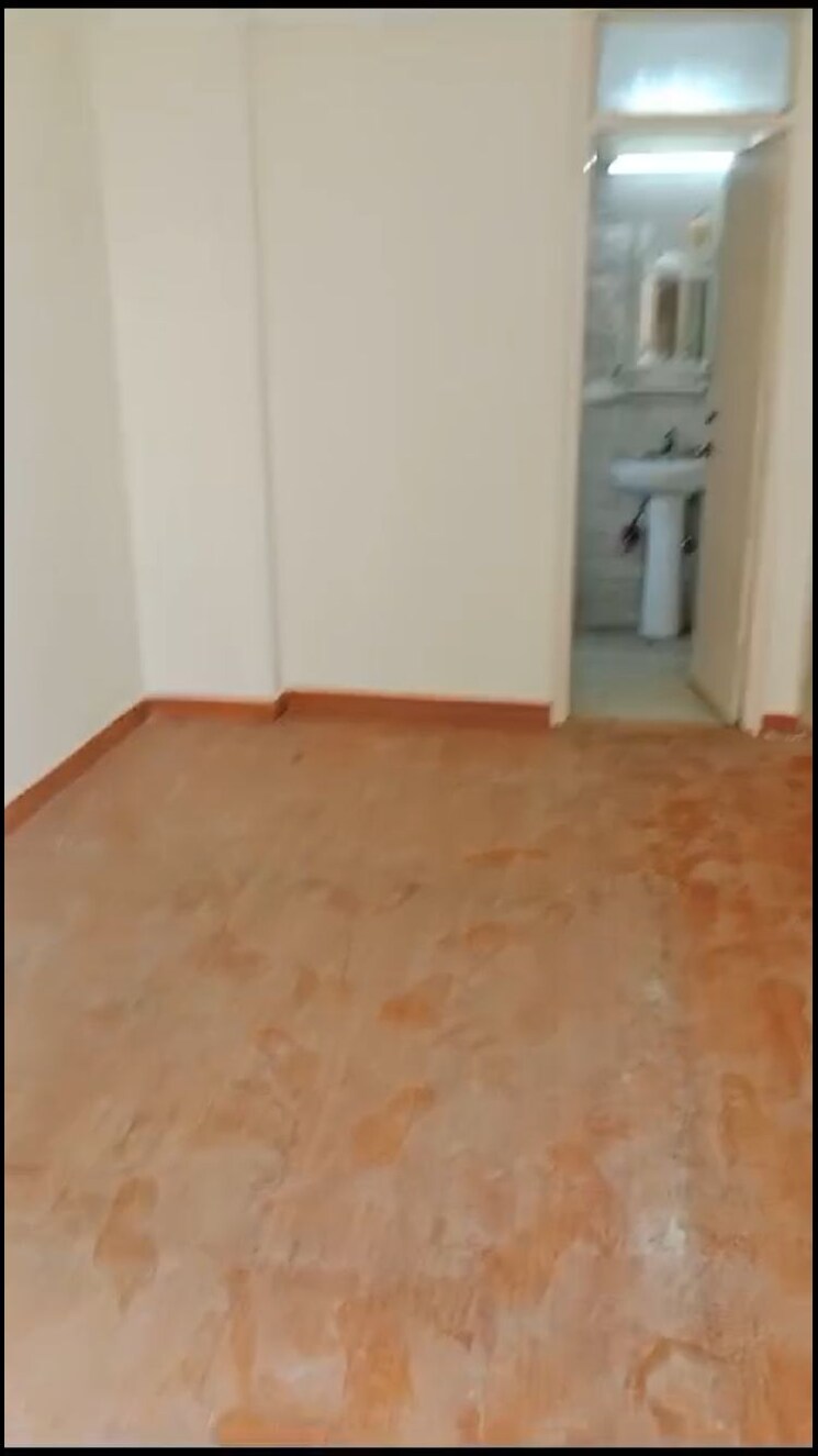 Room, puri-pratham 2 Bedroom 1300 Sq.Ft. Apartment In Sector 84 Faridabad 9066161