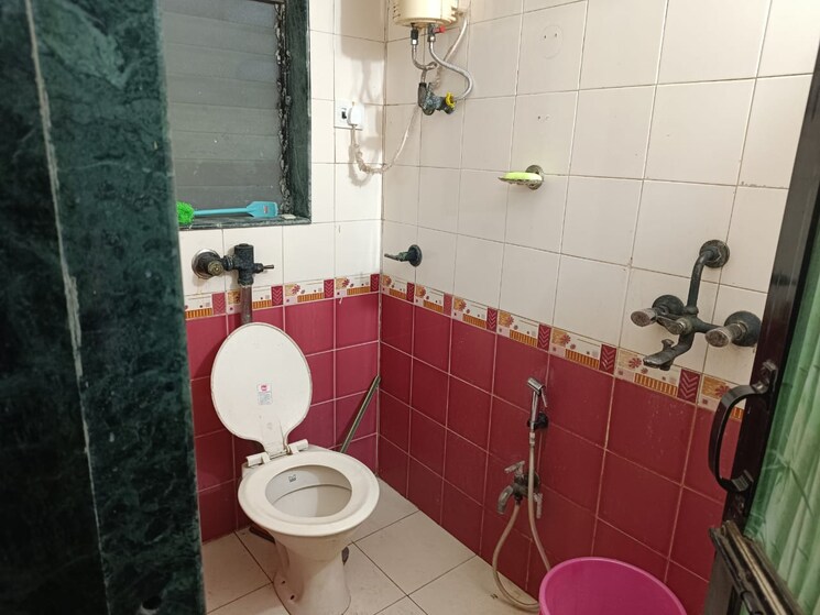 Bathroom, padma-prabha-chs 2 Bedroom 650 Sq.Ft. Apartment In Bangur Nagar Mumbai 9066251