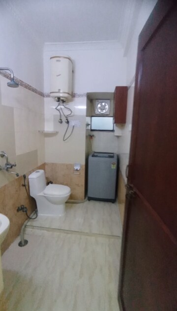 Bathroom in 2 BHK Apartment at Uma Cooperative Society, Mayur Vihar 1 – for Rent