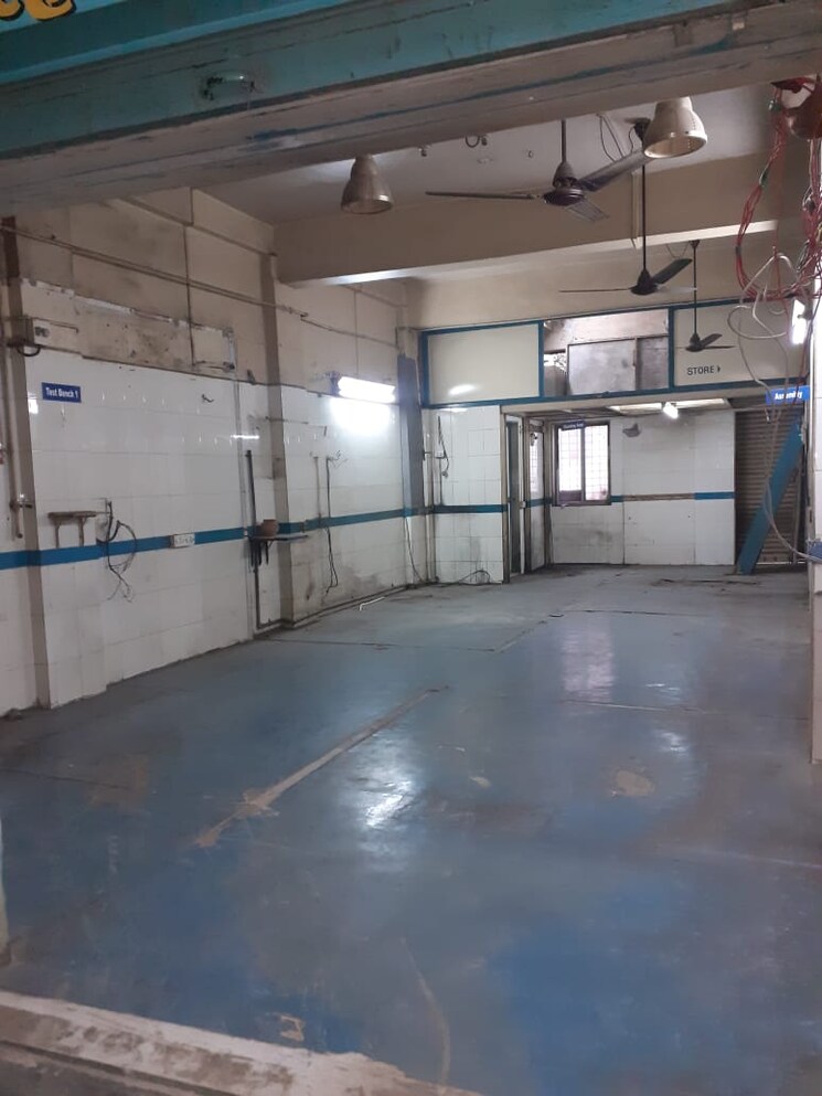 Room, dena-industrial-estate Commercial Office Space 525 Sq.Ft. In Thane West Thane 9066241