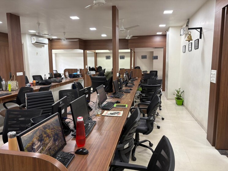 Gym, science city Commercial Office Space 3180 Sq.Ft. In Science City Ahmedabad 9066263