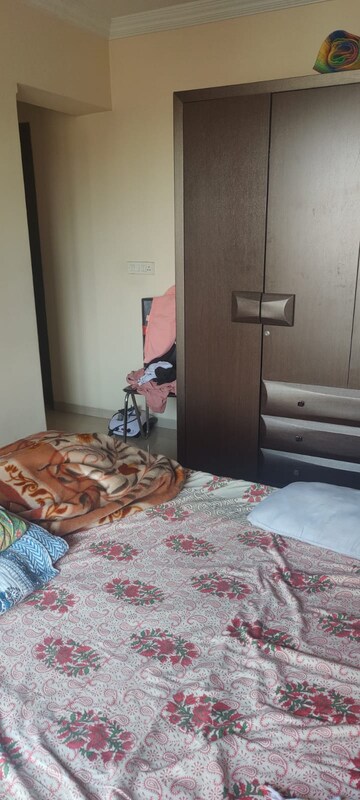 Bedroom in 2 BHK Apartment at Kukreja Residency, Chembur – for Rent