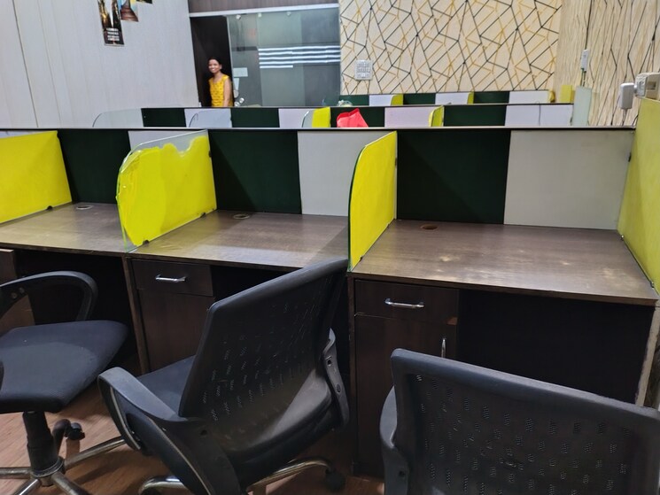 Team Area, sector 1 Commercial Office Space 700 Sq.Ft. In Sector 1 Noida 9066303