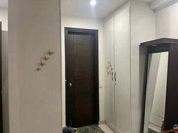 Building Lobby in 4 BHK Builder Floor at Ardee City, Sector 52 – for Rent