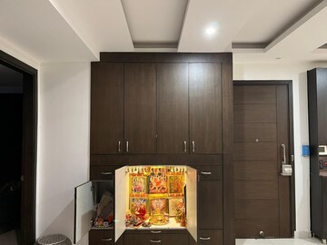 Furnished Amenities in 4 BHK Builder Floor at Ardee City, Sector 52 – for Rent
