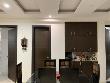 Team Area in 4 BHK Builder Floor at Ardee City, Sector 52 – for Rent