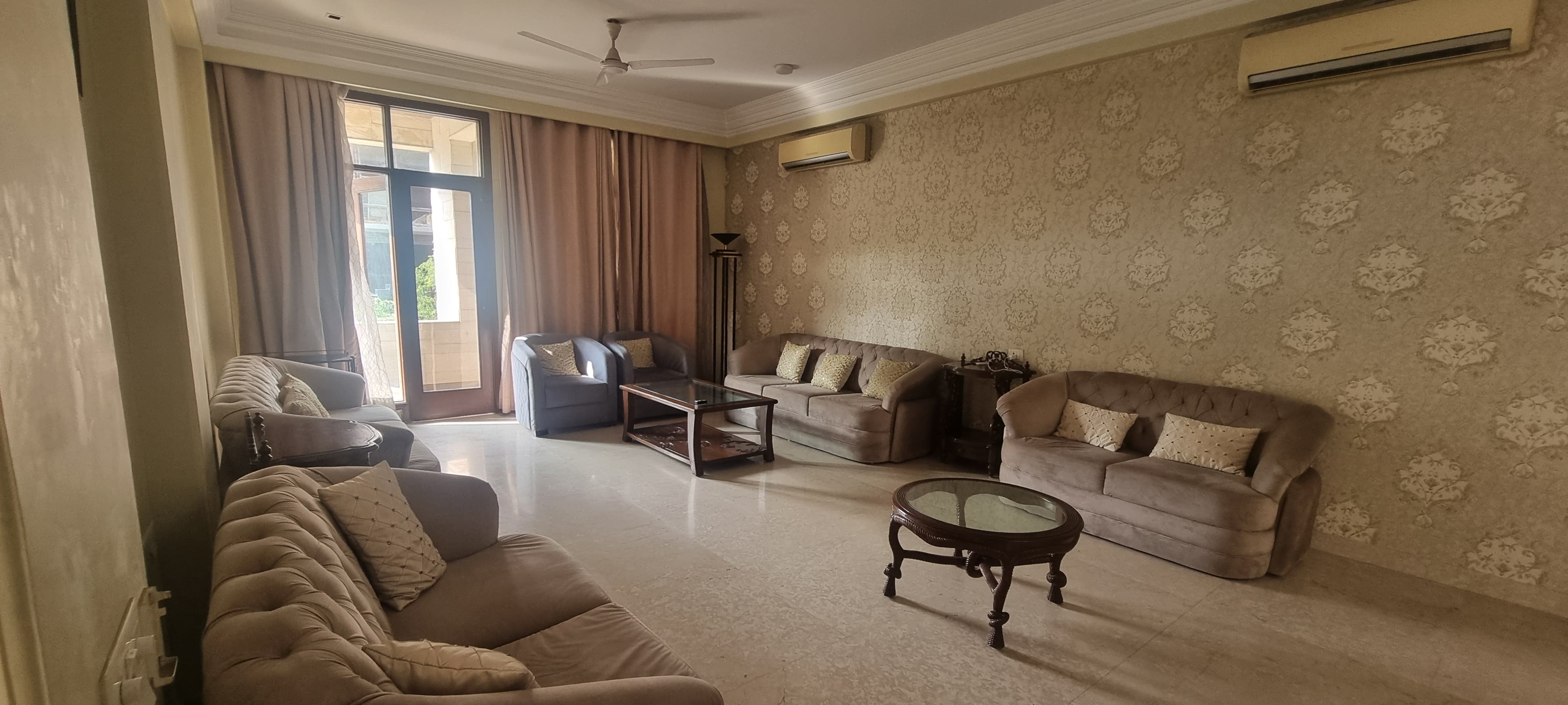 4 BHK + Pooja Room,Servant Room,Study Room,Extra Room Penthouse For Rent in Greater Kailash II