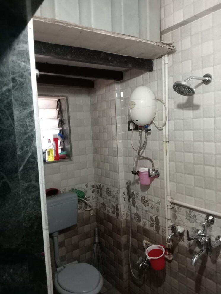 Bathroom, kalyan west 2 Bedroom 675 Sq.Ft. Apartment In Kalyan West Thane 9066295