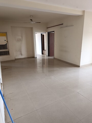 Room in 3 BHK Apartment at Puri Pranayam, Sector 82 – for Rent