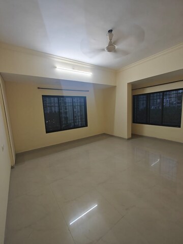 Room in 3 BHK Apartment at Neelkanth Residency, Seawoods – for Rent