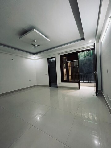 Room in 3 BHK Builder Floor at Freedom Fighters Enclave – for Rent