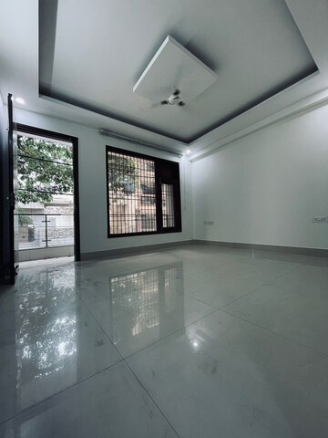 Room in 3 BHK Builder Floor at Freedom Fighters Enclave – for Rent