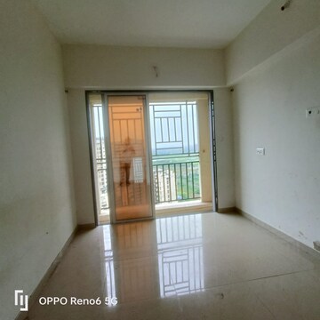 Room in 1 BHK Apartment at Vaishali Sector 4 – for Rent