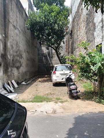  Plot – Exterior View View at Jankipuram - for Sale