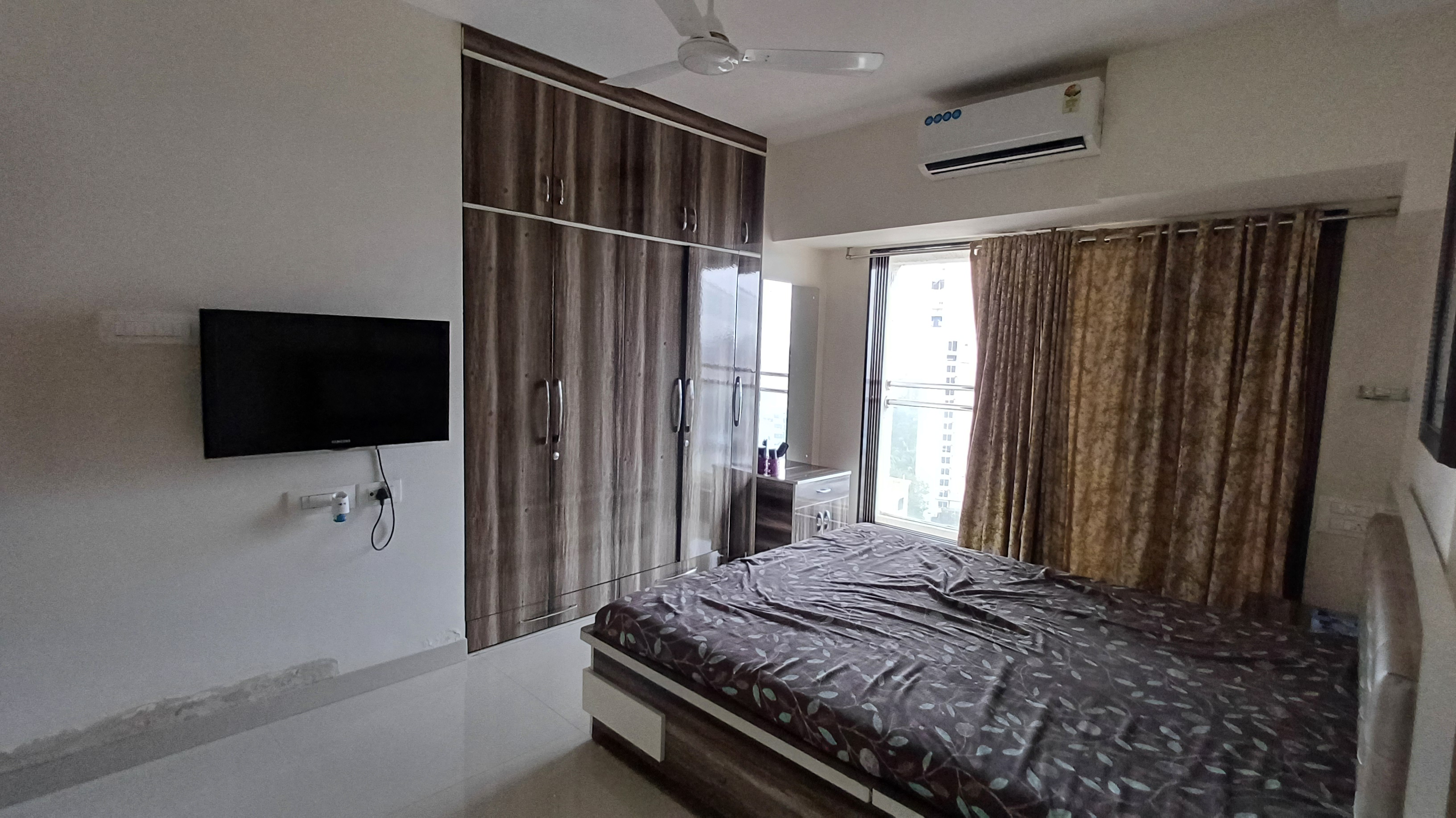 3 BHK + Extra Room 1100 Sq.Ft. Apartment in Aditya Thana CHS Sopan