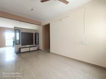 Room in 3 BHK Builder Floor at Hsr Layout – for Rent